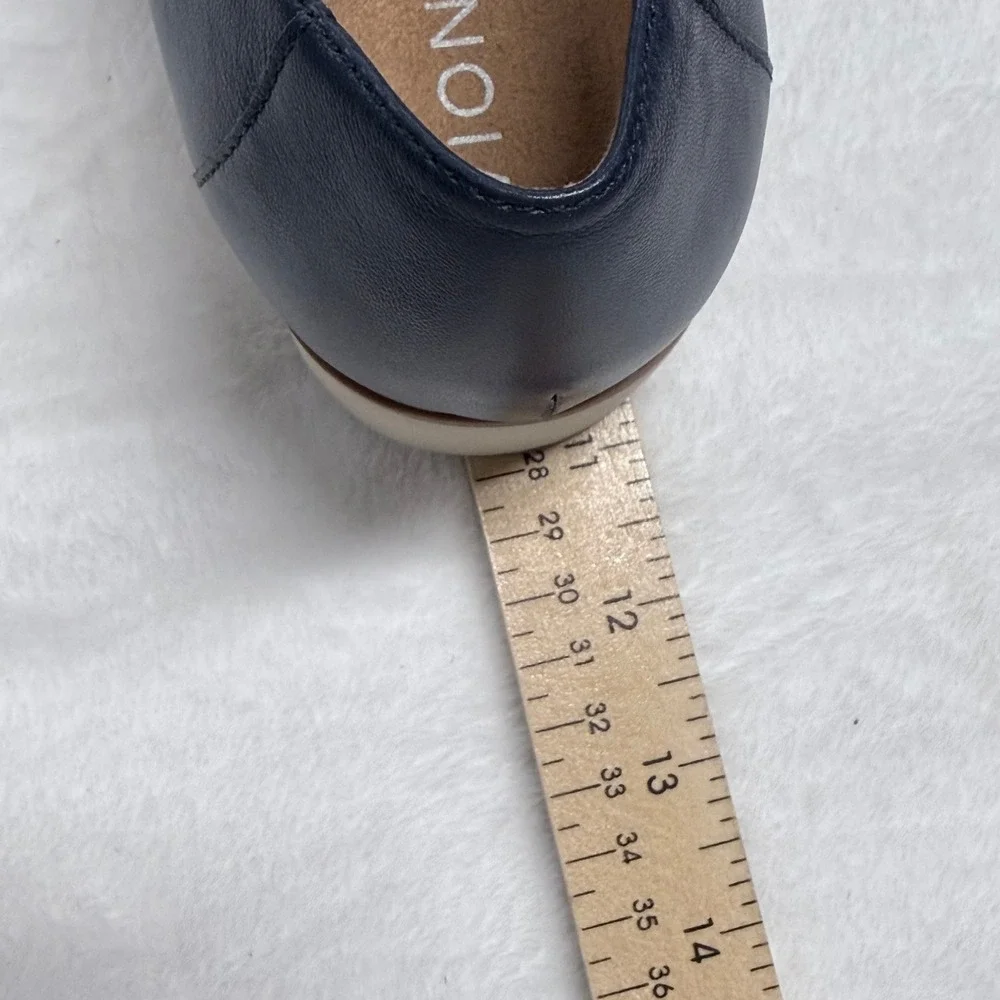 Vionic‎ Kensley Navy Nappa Leather Lug Sole Platform Loafers Womens 8.5